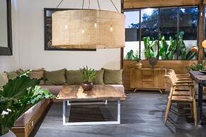 Tropical Designer Private Villa, 3br, Umalas