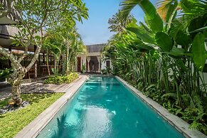Tropical Designer Private Villa, 3br, Umalas