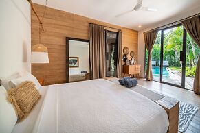 Tropical Designer Private Villa, 3br, Umalas