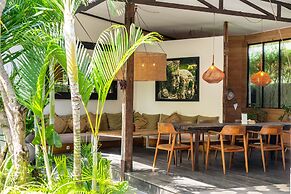 Tropical Designer Private Villa, 3br, Umalas