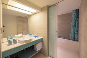 Kenting Long Beach Hotel