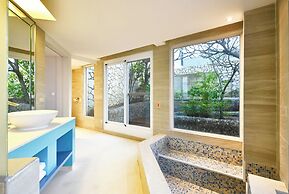 Kenting Long Beach Hotel