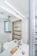 Modern Studios Stachowicza by Renters