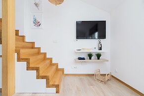 Modern Studios Stachowicza by Renters