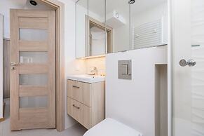 Modern Studios Stachowicza by Renters