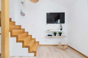 Modern Studios Stachowicza by Renters
