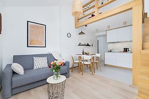 Modern Studios Stachowicza by Renters