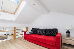 Modern Studios Stachowicza by Renters