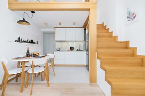 Modern Studios Stachowicza by Renters