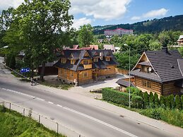 Zasypane House by Renters Prestige