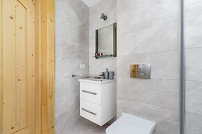 Zasypane House by Renters Prestige