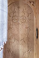 Zasypane House by Renters Prestige