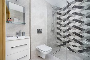 Zasypane House by Renters Prestige