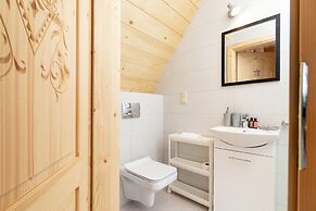 Zasypane House by Renters Prestige