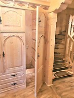 Zasypane House by Renters Prestige