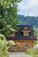 Zasypane House by Renters Prestige