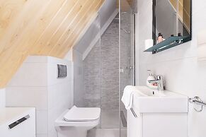 Zasypane House by Renters Prestige