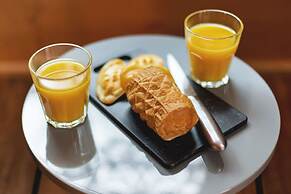 Zasypane House by Renters Prestige