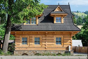 Zasypane House by Renters Prestige