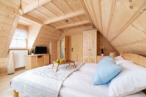 Zasypane House by Renters Prestige