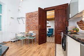 Studio Joselewicza Cracow by Renters
