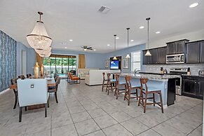 Perfect Location, Beautiful and Spacious 8BD Home, Free Waterpark! #8s