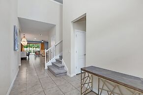 Perfect Location, Beautiful and Spacious 8BD Home, Free Waterpark! #8s