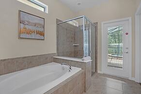 Perfect Location, Beautiful and Spacious 8BD Home, Free Waterpark! #8s