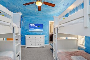 Perfect Location, Beautiful and Spacious 8BD Home, Free Waterpark! #8s