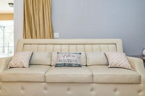 Perfect Location, Beautiful and Spacious 8BD Home, Free Waterpark! #8s