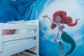 Perfect Location, Beautiful and Spacious 8BD Home, Free Waterpark! #8s