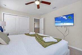 Perfect Location, Beautiful and Spacious 8BD Home, Free Waterpark! #8s