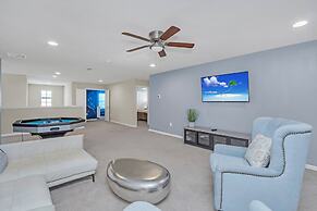 Perfect Location, Beautiful and Spacious 8BD Home, Free Waterpark! #8s
