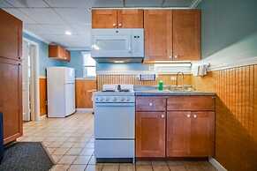 Island Manor Resort by VRHost