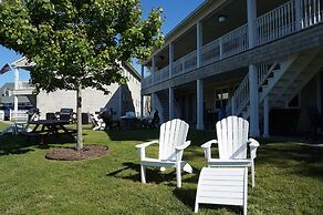 Island Manor Resort by VRHost