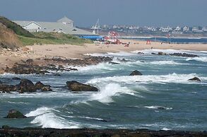 Island Manor Resort by VRHost