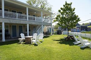 Island Manor Resort by VRHost