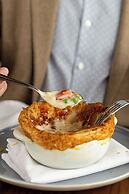 Muir, a Luxury Collection Hotel, Halifax