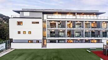 Sunrise Garden Suites