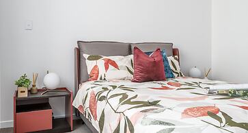 Sunrise Garden Suites