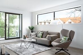 Sunrise Garden Suites