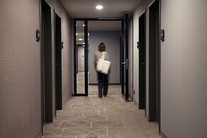 Holiday Inn - the niu, Hub Dusseldorf Messe by IHG