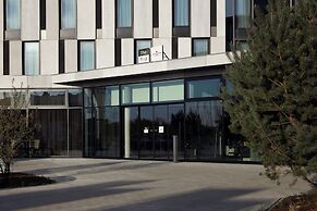 Holiday Inn - the niu, Hub Dusseldorf Messe by IHG