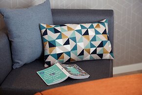 Holiday Inn - the niu, Hub Dusseldorf Messe by IHG