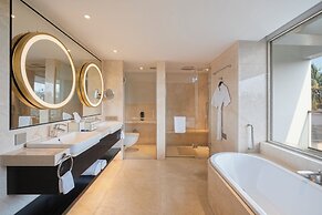 Vivanta Goa, Miramar