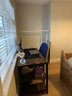 Immaculate 4 Bedroom House, Near Central London