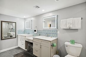 Surf Dweller 610 is a Stunning Gulf Front 2 BR - sleep 6 by RedAwning