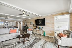 Surf Dweller 610 is a Stunning Gulf Front 2 BR - sleep 6 by RedAwning