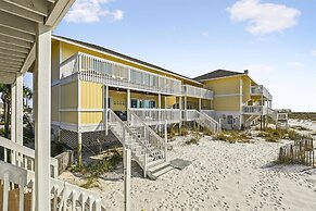 SPC 1136 is a Beachside 2 BR That is Pet Friendly by Redawning