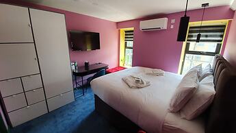 Aaron Wise - 51 Fitzhamon